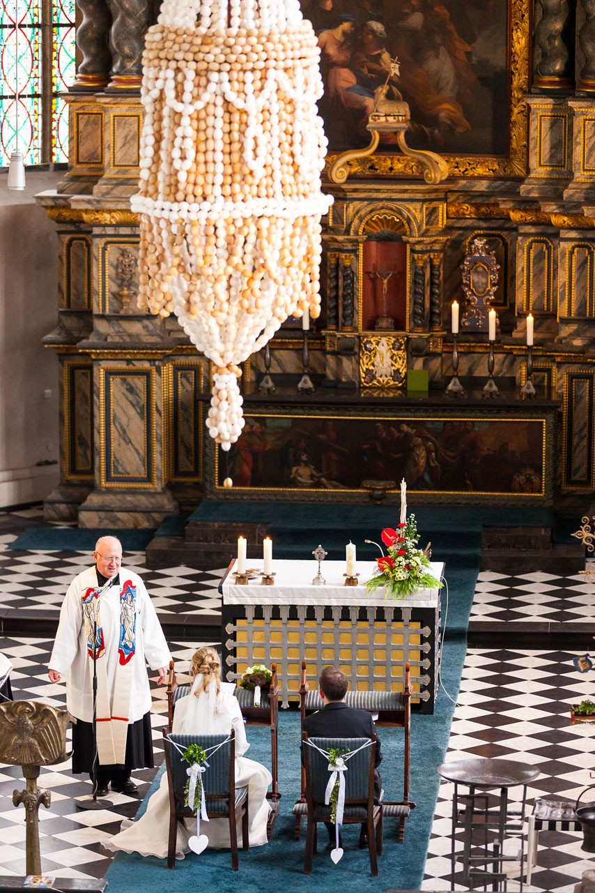 braut zum altar führen welche seite welche kirche eignet sich am besten f 252 r eure hochzeit braut zum altar führen welche seite welche kirche eignet sich am besten f 252 r eure hochzeit