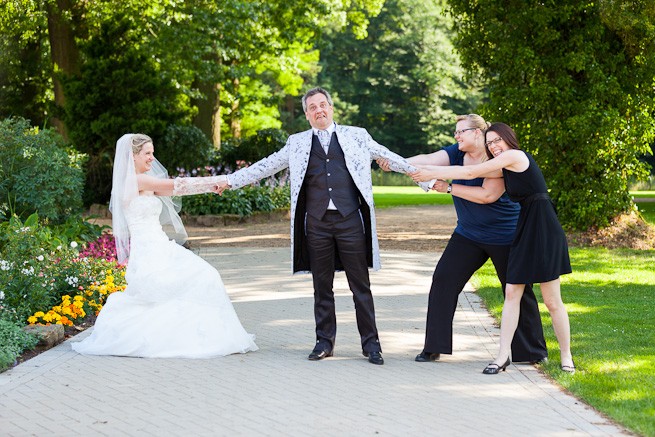 lustiges Gruppenfoto Hochzeit Schloss Lembeck