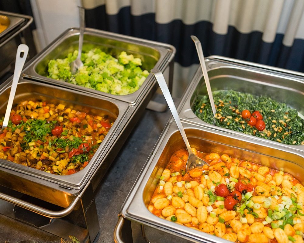 Catering Klosterkirche gemuesetoepfe hochzeitsessen