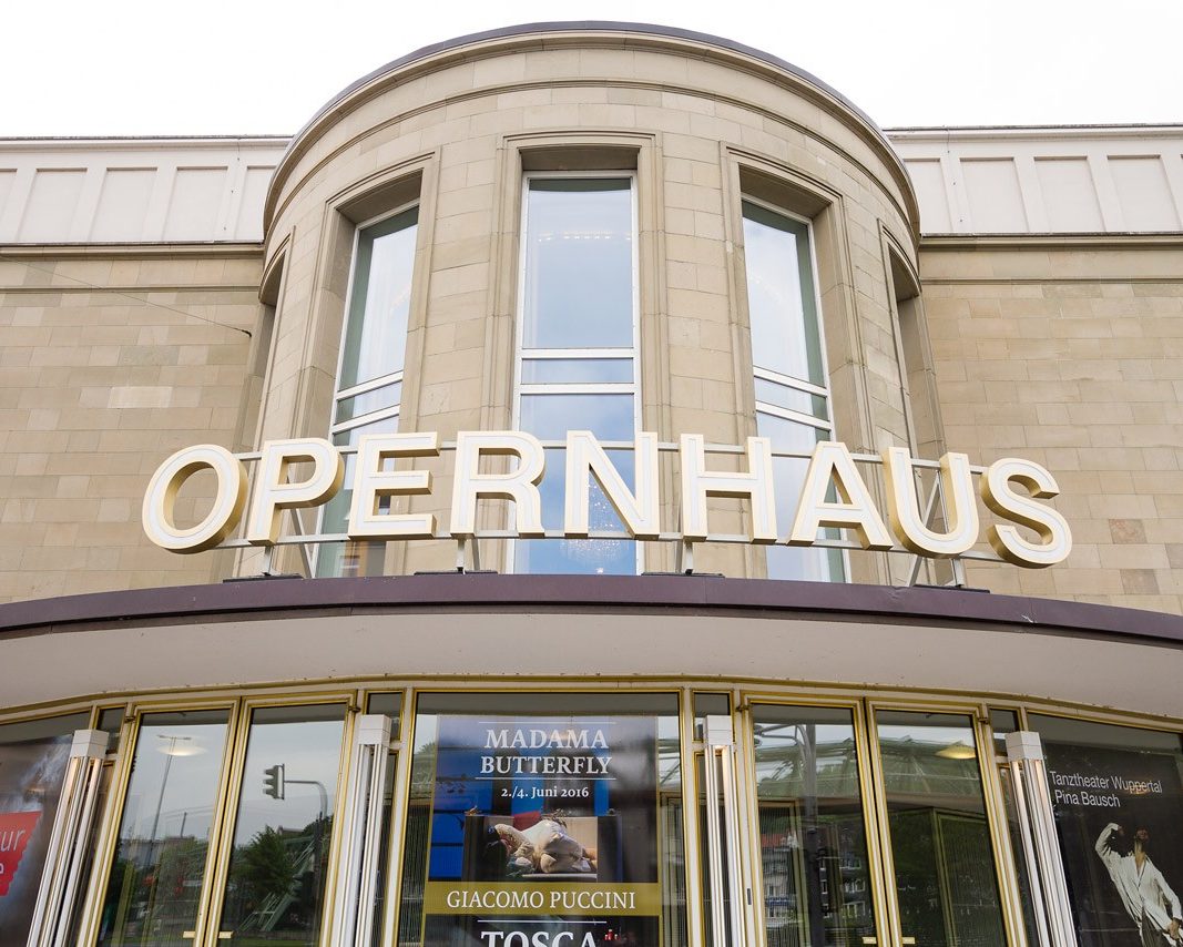 Hochzeitslocations: opernhaus wuppertal außen