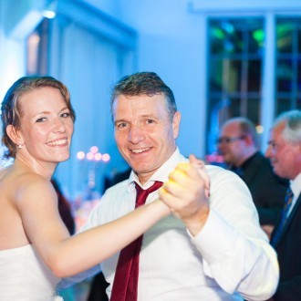 braut vater tanz hochzeit in der kochwerkstatt br 252 gger m 252 hle erkrath braut vater tanz hochzeit in der kochwerkstatt br 252 gger m 252 hle erkrath
